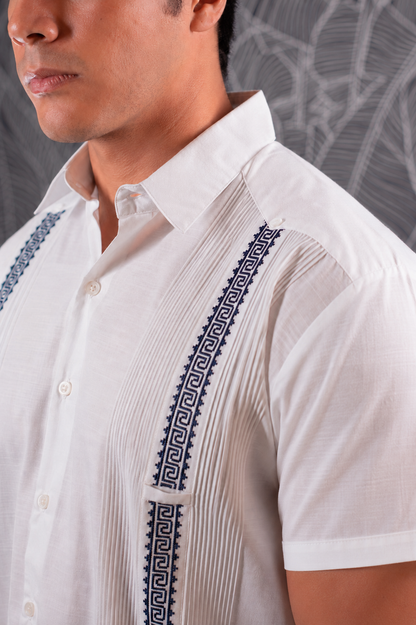 Guayabera Humberto Azteca Blanca / Azul Marino