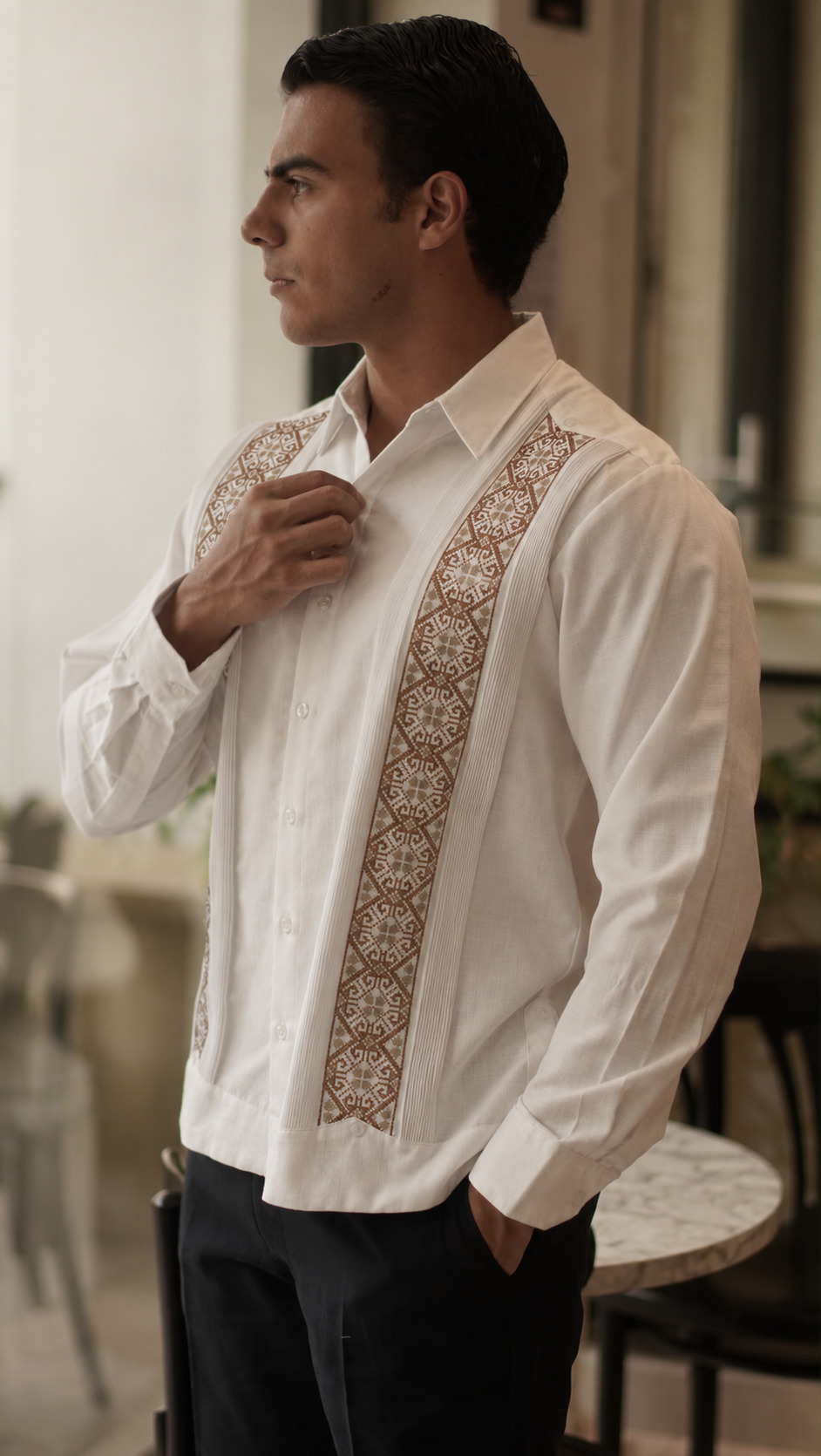 Guayabera Humberto #588 Blanca ML / Kaki Shedron
