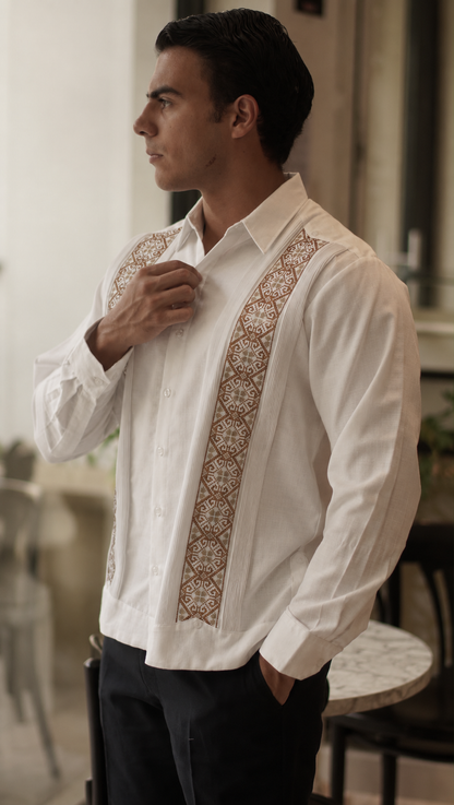 Guayabera Humberto #588 Blanca ML / Kaki Shedron