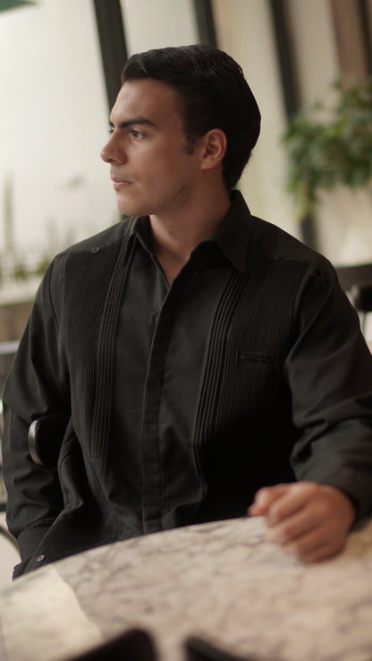 Guayabera Presidencial Manuel Negra ML
